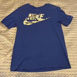 Nike Men’s M TShirt